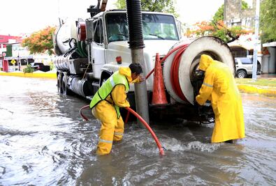 Reportan saldo blanco en Cancún y Riviera Maya tras "Franklin"