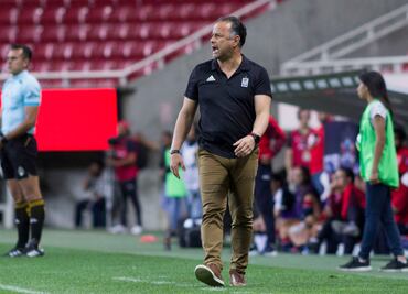 Ramón Villa Zevallos nuevo DT de Chivas Femenil