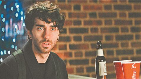 Películas con más capital humano y menos robots, pide el actor Alex Wolff