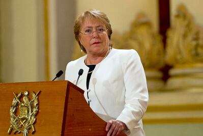 Bachelet pide la renuncia de todo su gabinete