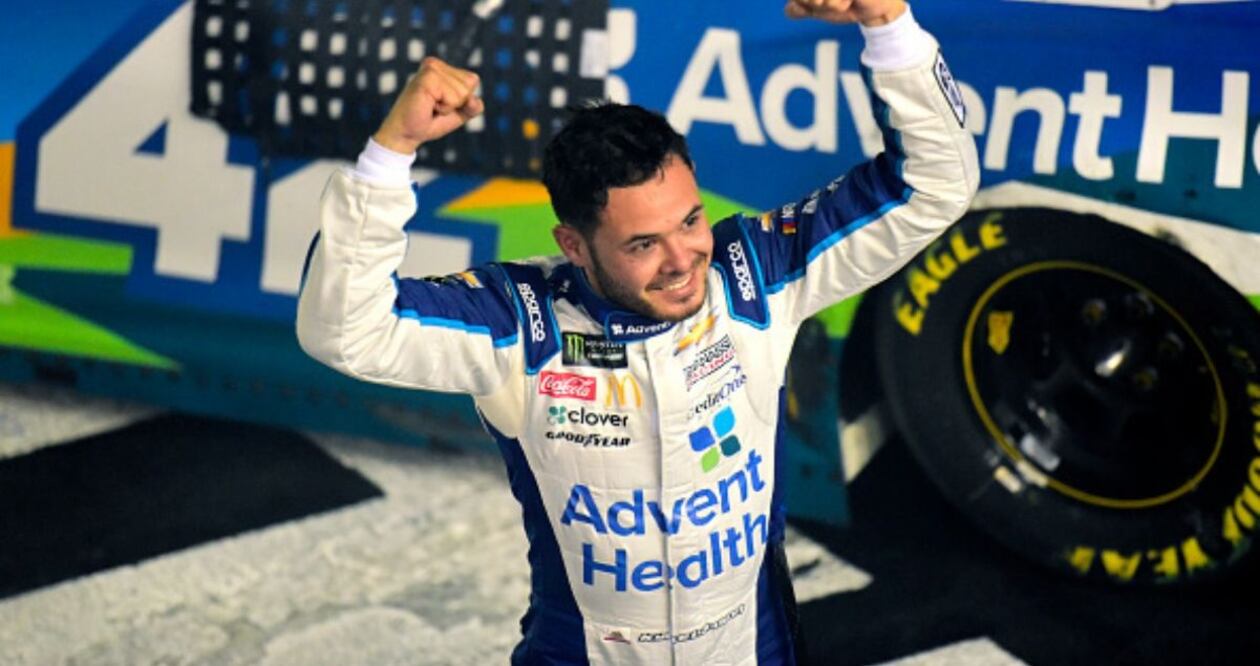 Despiden a piloto de NASCAR por insulto racial en carrera virtual