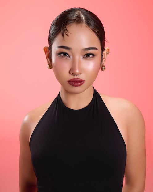 La rapera tailandesa Milli es de piel morena cálida. Foto: Instagram @phuckitol