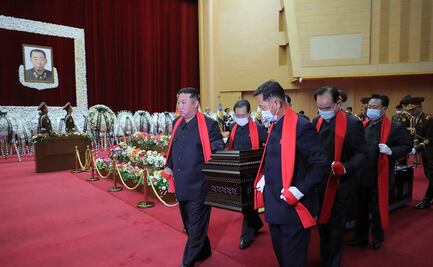 Kim Jong-un asiste a funeral de Estado sin cubrebocas mientras casos de Covid-19 golpean Corea del Norte
