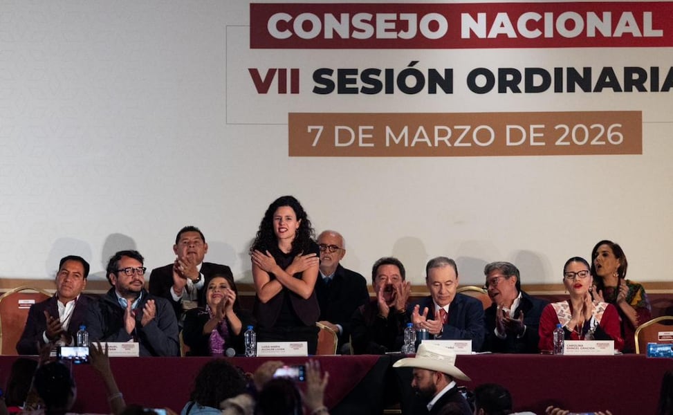 Morena y el arte de brincarse las leyes