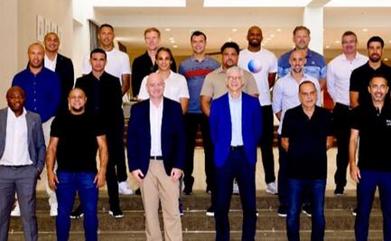 FIFA analiza con Borgetti, Ronaldo y Roberto Carlos el mundial cada dos años