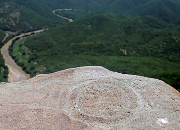 Pre-Hispanic vestiges discovered atop mountain reveal Puebla’s archeological wealth