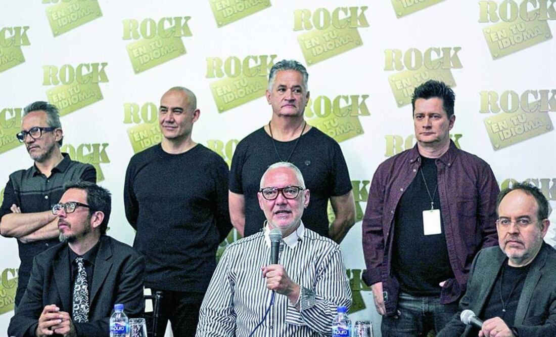 Algunos de los pilares de este movimiento de aquellas míticas bandas de los 80 y 90, reunidos por Sabo Romo. (EDUARDO M. EL UNIVERSAL)