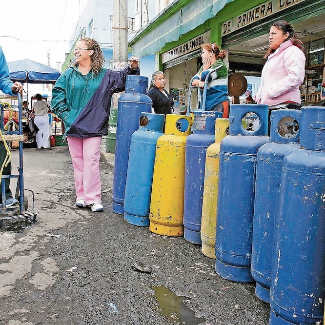 De acuerdo con el Inventario de Emisiones 2016, 164 mil toneladas de contaminantes se fueron al medio ambiente. Foto: ARCHIVO EL UNIVERSAL