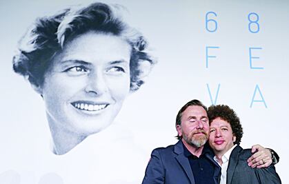 Franco siembra palmas y dudas