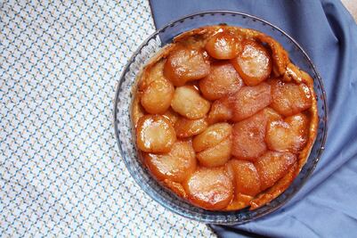Haz una clásica tarta tatin de manzana con solo 5 ingredientes 