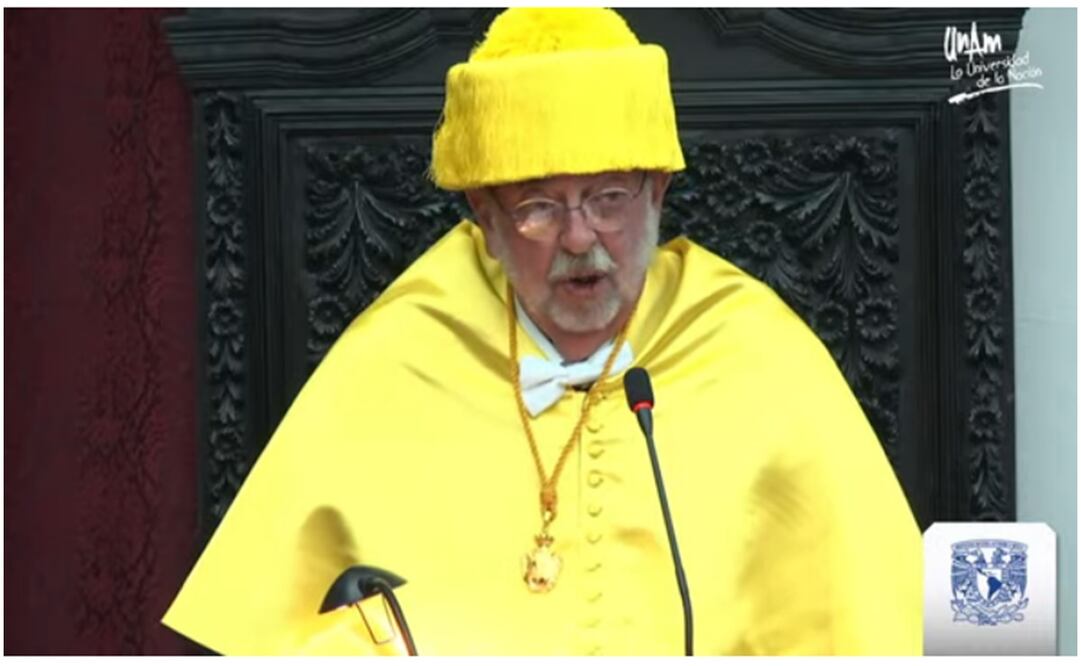 Enrique Graue recibe doctorado honoris causa por la Universidad de Sevilla. Foto: tomada del video
