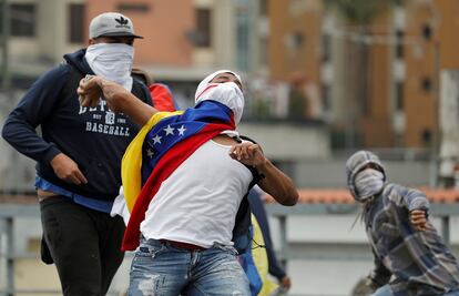 Debe México ser negociador en caso Venezuela: PRI