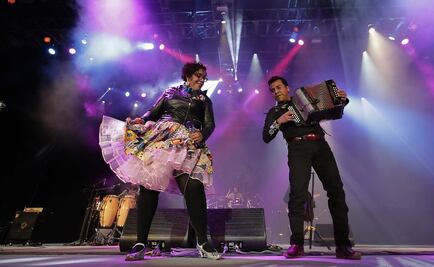 La Santa Cecilia alza la voz en el Cervantino