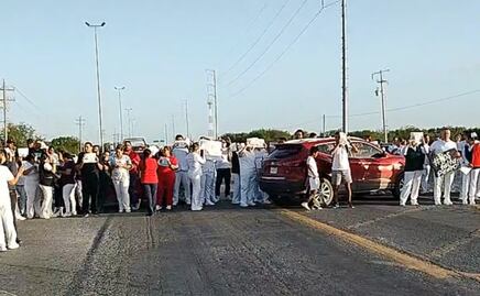"Nos falta Pedro", enfermeras y doctores bloquean carretera por desaparición de enfermero; viajaba de Nuevo León a Reynosa