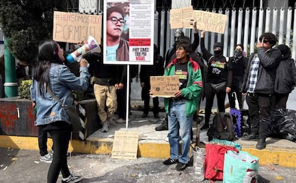 Caso Axe Ceremonia: Familia de Miguel Ángel Rojas coloca contador frente a Juzgado; llevará recuento de días que el proceso lleva detenido