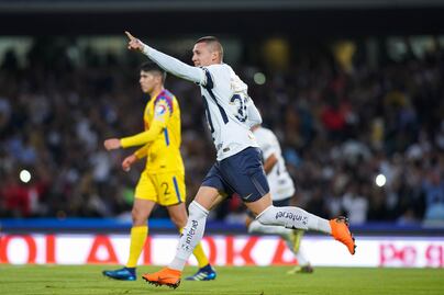 Nico Castillo da señales de su llegada al América