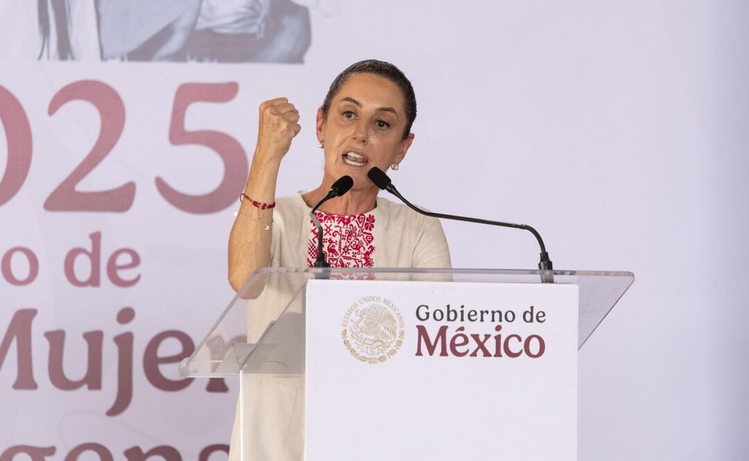 La presidenta Claudia Sheinbaum Pardo encabeza el evento Programas para el Bienestar, en Cuauhtémoc, Colima. Foto Hugo Salvador EL UNIVERSAL
