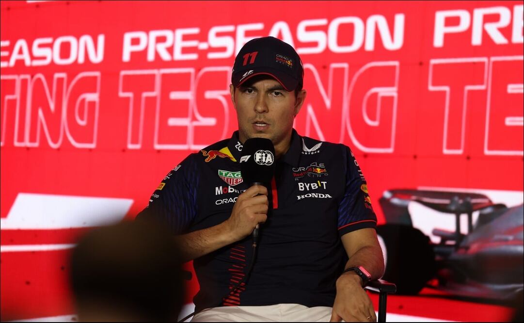 CHECO PÉREZ NO CORRIÓ ESTE JUEVES EN LOS TEST DE LA F1 - FOTO: EFE