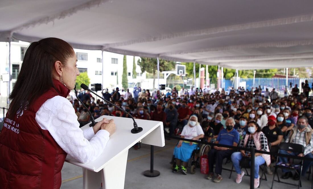 La jefa de Gobierno de la Ciudad de México asistió a la Mesa de Trabajo del Agua en la alcaldía Iztacalco. Foto: Twitter @Claudiashein
