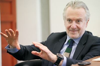 Creel denuncia discriminación "inversa" por parte de AMLO: "Me ataca por mi color de piel y ojos"