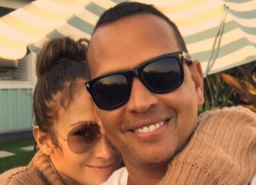 Uno sobre el otro, así se ejercita Jennifer Lopez y su novio