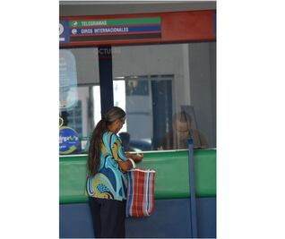 Gastos frenan el deseo de mandar más dólares