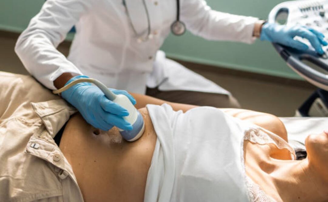 El procedimiento fue un abordaje quirúrgico tradicional, abierto, aunque habitualmente en oncología utilizamos la técnica mininvasiva robótica. Foto: IStock