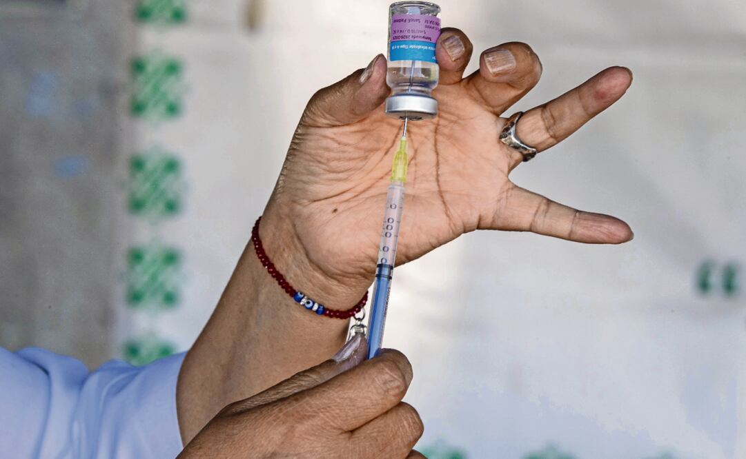 El Censia reportó la aplicación de 6 millones 690 mil dosis contra el Covid-19. Foto: Archivo / XINHUA