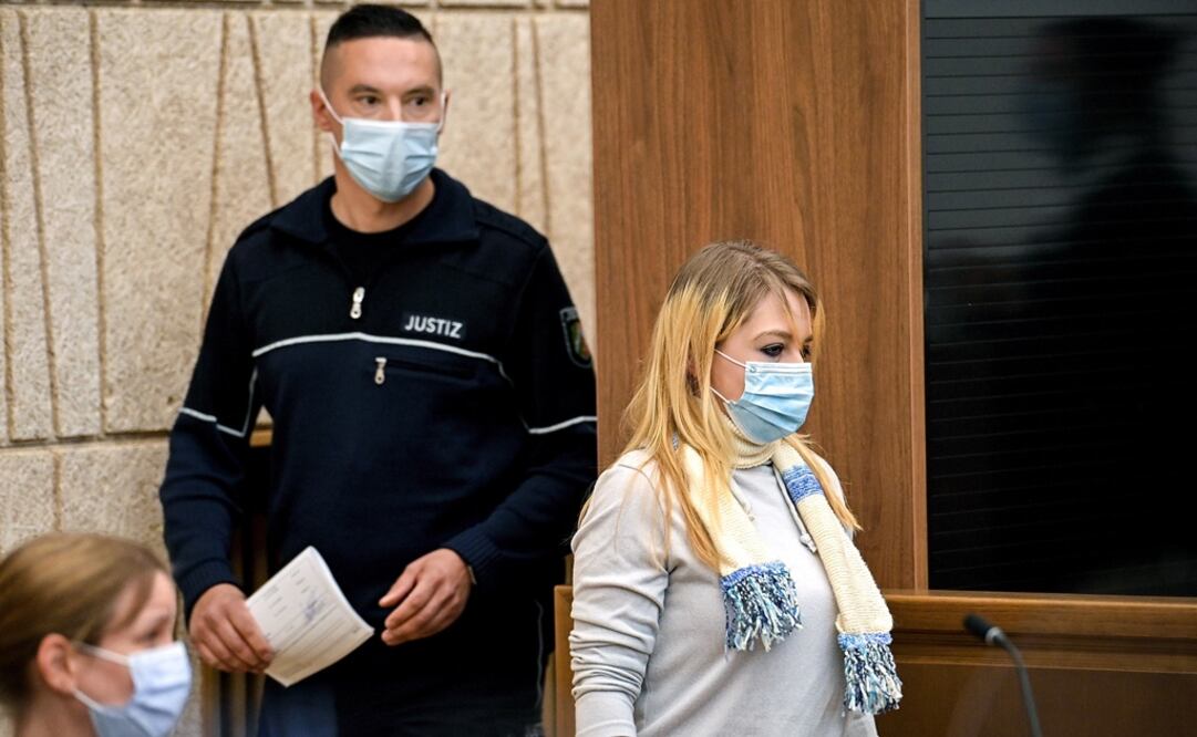 La acusada Christiane K. en la sala del tribunal para el veredicto de su juicio en el Tribunal de Distrito de Wuppertal.   Foto: EFE