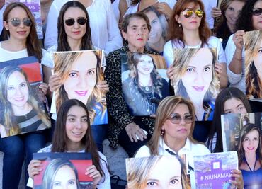 Hijos de Abril, en riesgo de perder becas para estudiar en el extranjero