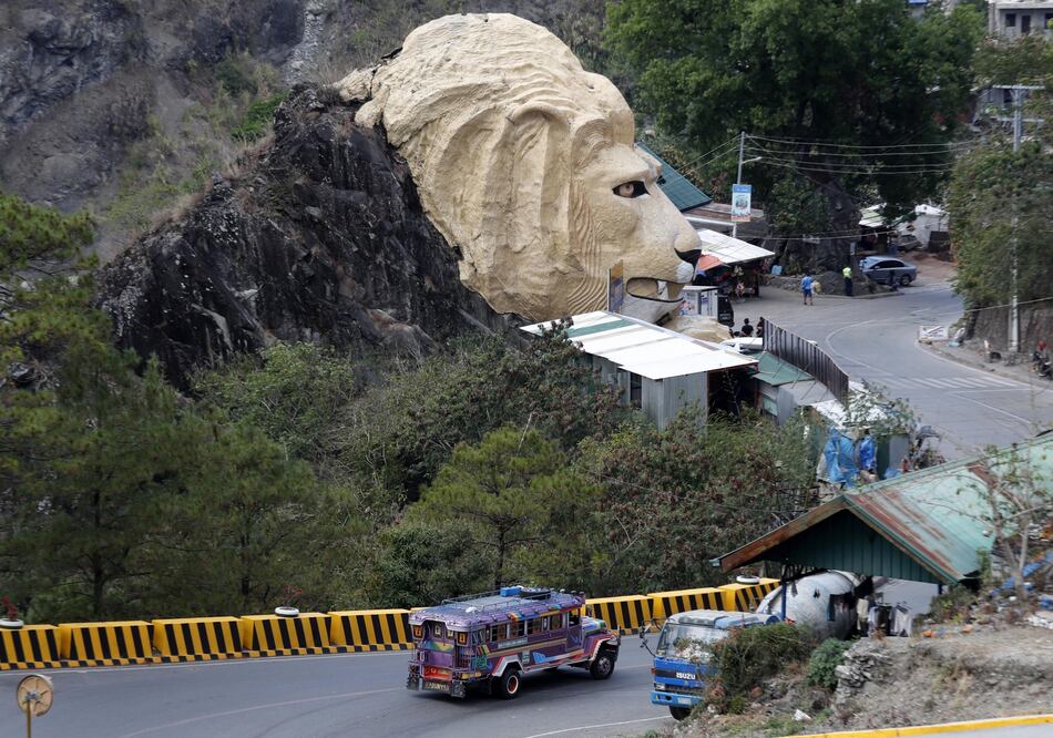 Tras setenta años de búsquedas infructuosas y cuando todos lo habían dejado por imposible, un grupo de filipinos se dispone a perforar de nuevo la tierra con el sueño de hallar toneladas de oro (EFE)