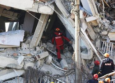 Nuevo sismo de magnitud 5.1 golpea zona afectada de Turquía