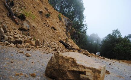 Hallan cuatro cuerpos de militares desaparecidos tras deslave en Guerrero