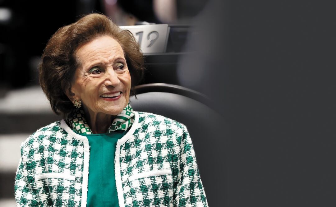 Reconocen en la mañanera de Sheinbaum a Ifigenia Martínez en el 71 aniversario del voto de la mujer. Foto: Especial