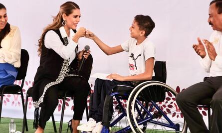 Evelyn Salgado entrega beneficios de “Transformando Vidas” a 293 guerrerenses