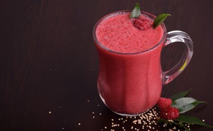 El licuado frutal que debes tomar en ayunas para reducir los niveles de triglicéridos