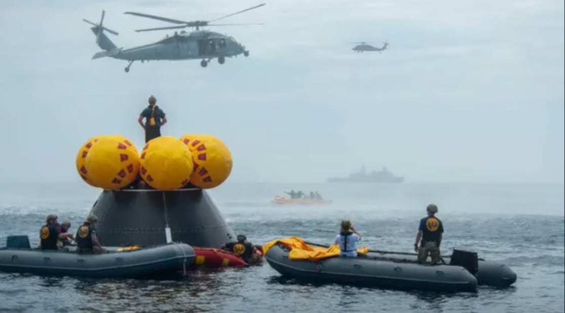 Bolsas de aire que estabilizarán la cápsula de Orion para que los astronautas puedan descender de forma segura. Foto: NASA