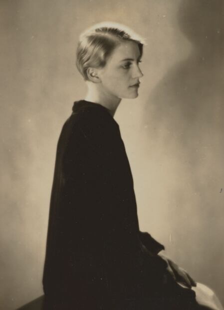 Christie's subasta con éxito colección de Man Ray, pese acusaciones de robo