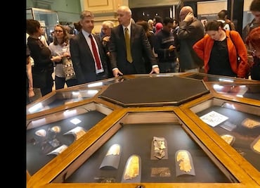 Exponen piezas nunca antes vistas de la tumba de Tutankamón