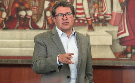 Se revisará una nueva política fiscal en el próximo periodo de sesiones: Monreal