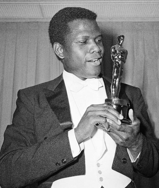Fallece a los 94 años Sidney Poitier, una de las primeras estrellas negras de Hollywood