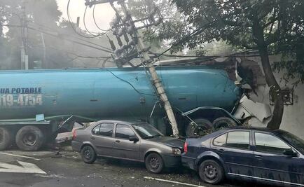 Pipa provoca carambola en Avenida Constituyentes; reportan lesionados