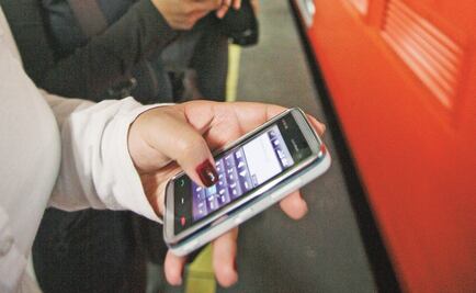 Alertan de mal cervical por el uso excesivo de celulares