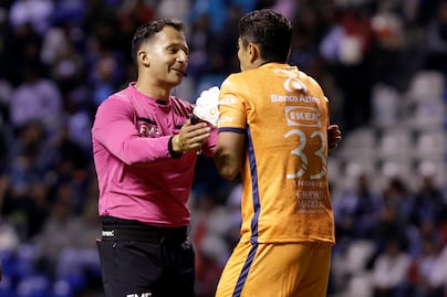 Portero del Puebla se equivoca y lo sacan; el error le costó a Jesús Iván Rodríguez