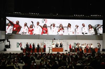 PRI aprueba candidaturas de simpatizantes del tricolor