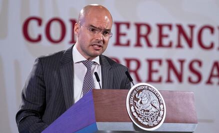 AMLO designa a David León como director de empresa distribuidora de medicinas