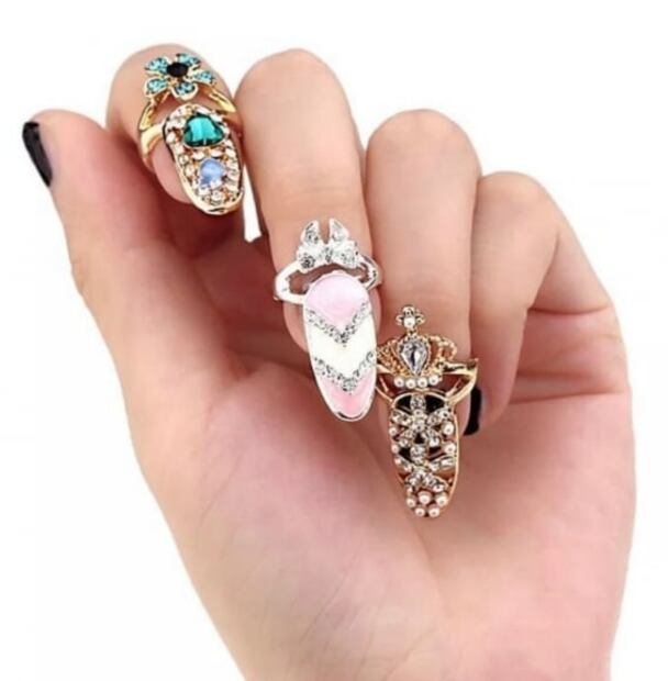 Anillos para las uñas, la nueva tendencia de esta temporada