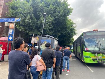 Metro: caos por la falla de la Línea 2; director asegura que ya hay servicio 