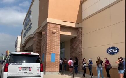 Largas filas y hasta golpes; así es la reapertura de tiendas en Texas tras la cuarentena