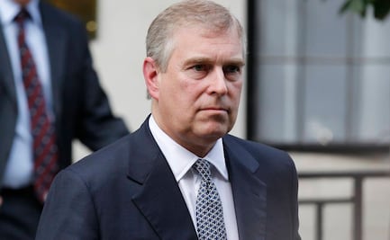 El príncipe Andrew renuncia a títulos reales, incluido el de duque de York, tras una "charla con el rey" Carlos III